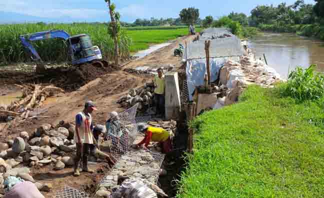 Habis Banjir Terbitlah Bagi-Bagi Proyek Di BBWS Brantas