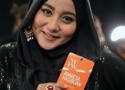 Inilah Gayah Hidup Sosialita Bos First Travel, Kini Pakai Baju Oranye