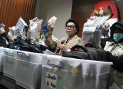 Tim KPK Butuh Waktu 6 Jam Hitung Uang Suap Derjen Hubla