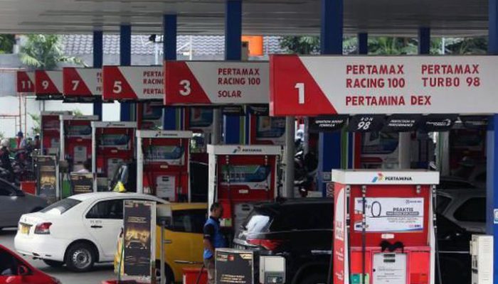 Mengapa Premium Makin Langkah?