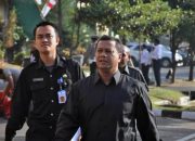 KPK Geledah Kantor Bupati Mojokerto Mustofa Kamal
