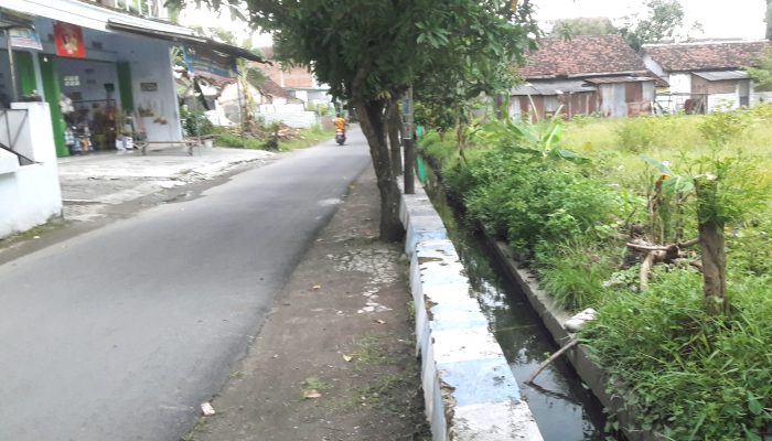 Proyek Drainase Dana Desa, Dikeluhkan Warga Desa Sambongdukuh