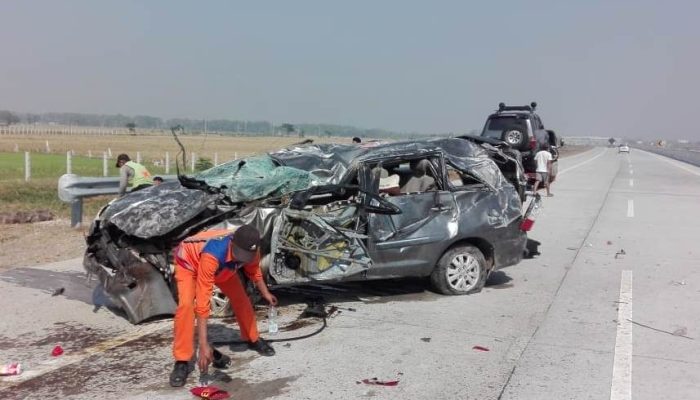 Kecelakaan di Tol  Wilangan, Istri Tewas Kanit Turjawali Polres Jombang Luka Parah