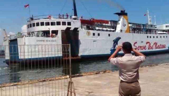 KM Satya Kencana IX Berpenumpang 250 Orang Terbakar Di Perairan Banjarmasin