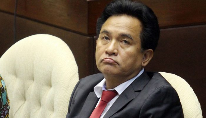 Yusril  Ihza Mahendra  : Kelakuan Amien Rais Desakan Jokowi Copot Kapolri Itu Mengada-ada