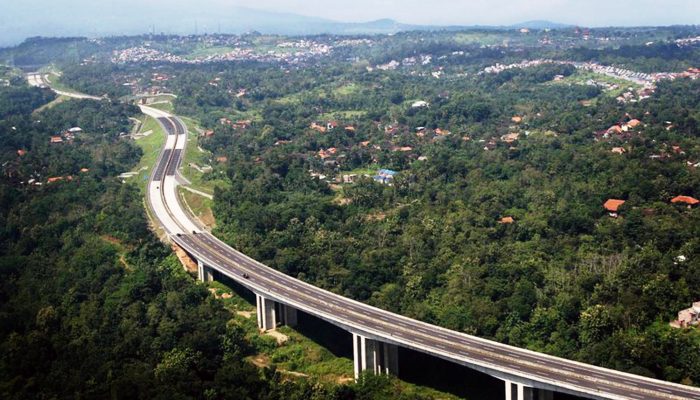 Jokowi : 40 Tahun NKRI Cuman Bangun Jalan Tol 780 Km, Kita Dalam 4 Tahun Bangun 782 Km