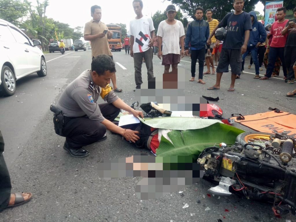 Pemotor Asal Ngawi Tewas Terkapar Dihantam Truk Di Sragen