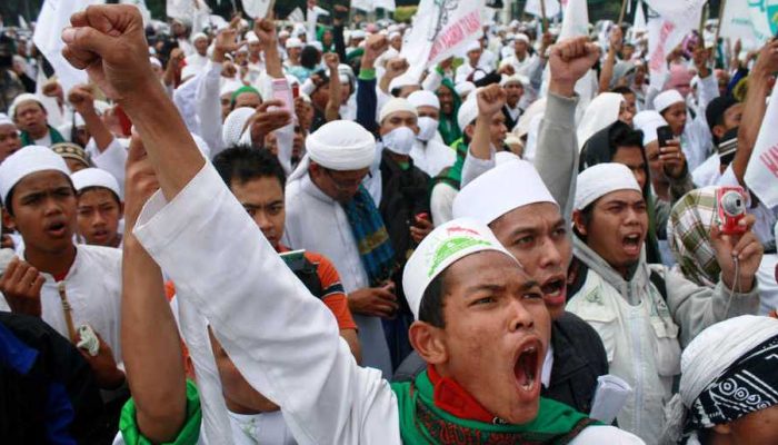 Soal FPI, Habib Sholeh : Ormas Tak Sesai Pancasila Harus Dibubarkan !