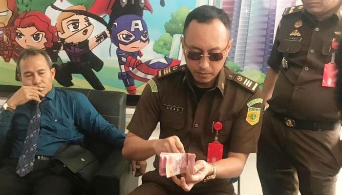 Setelah Ditahan 4 Tersangka Korupsi Proyek Tapal Batas Kembalikan Uang Ke Kejari