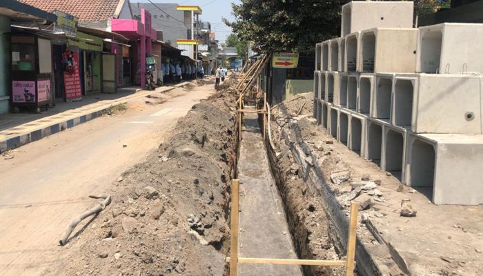 Penataan Kawasan : Pemkab Jombang Bangun Jalan Dan Drainase Di Kawasan Ponpes Tambakberas