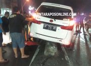 Bahaya Tak Ada Rambu, Avanza Naik ke Pembatas Jalan Nasional Di Jombang