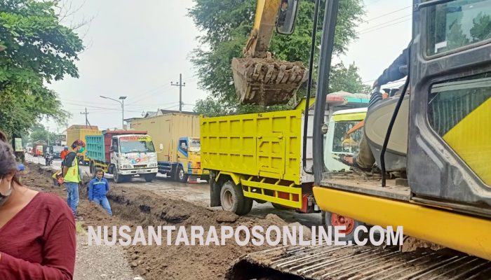 Darurat Corona, Proyek Pelebaran Jalan Provinsi Ruas Padangan-Gedek Abal-Abal Dikerjakan Asal-Asalan