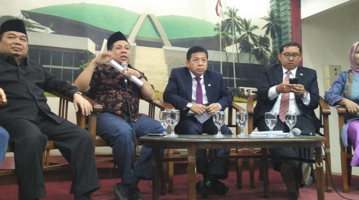 Bahaya, Kenapa Masa Jabatan DPR Tidak Dibatasi ? Ada Yang Menjabat Sampai 30 Tahun