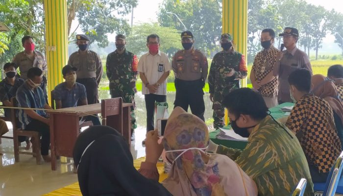 Pemdes Ngumpul, Salurkan Bansos Covid-19, Tahap 1 Dari APBD Jombang
