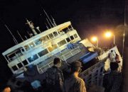 Bocor KM Dharma Rucitra Nyaris Tenggelam di Pelabuhan Padangbai Bali