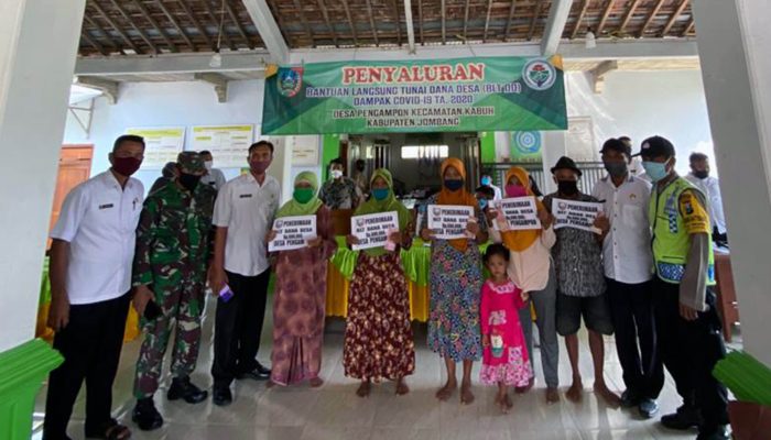 Pemdes Pengampon Salurkan BLT-DD Tahap 2 Kepada 143 KK