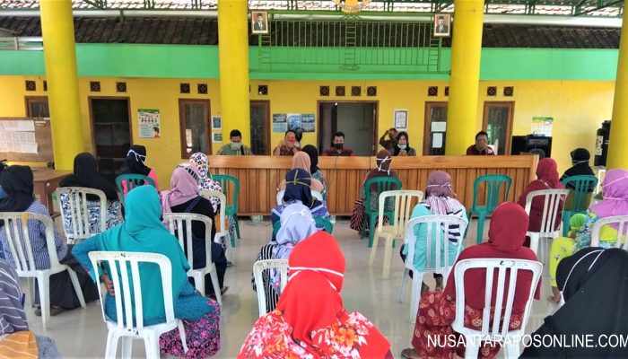 Pemdes Munungkerep,  Salurkan Bansos Covid-19, Tahap  2  Dari APBD Jombang