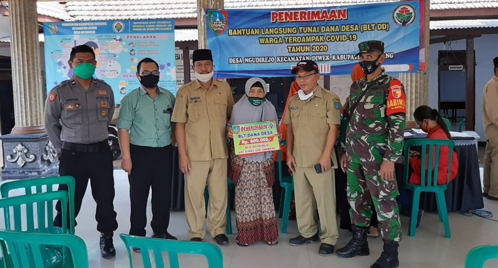 Pemdes Ngudirejo Salurkan BLT-DD Kepada 142 KK Terdampak Covid-19