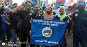 Tolak UU Omnibus Law Berlanjut, 16 Elemen Buruh Se-Jatim Gelar Demo Di Surabaya