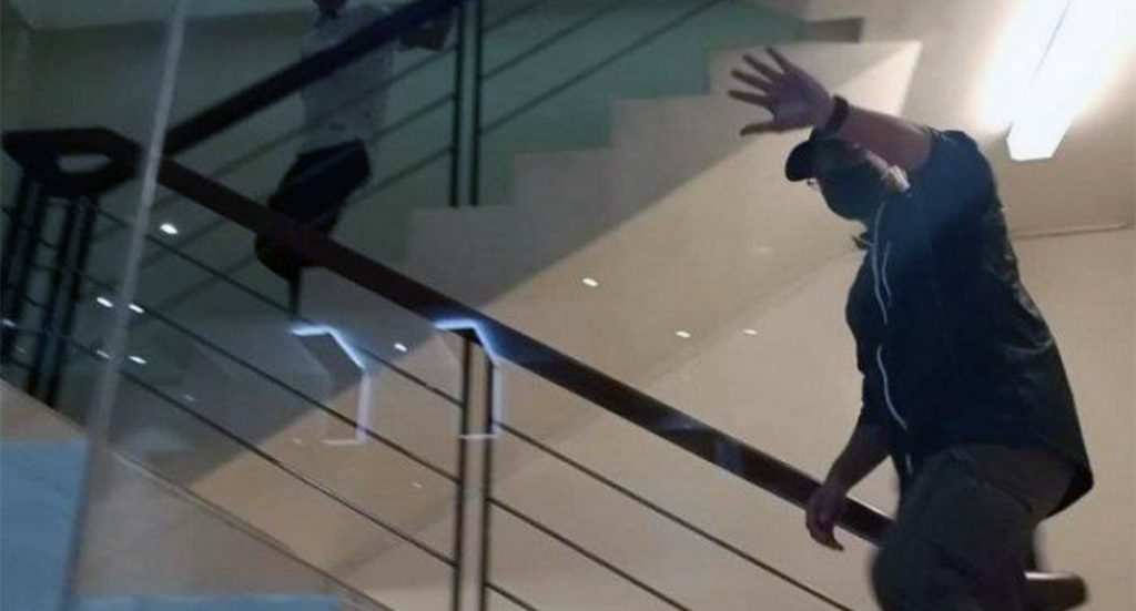 Jadi Tersangka Korupsi Bansos, Mensos Menyerahkan Diri Ke KPK