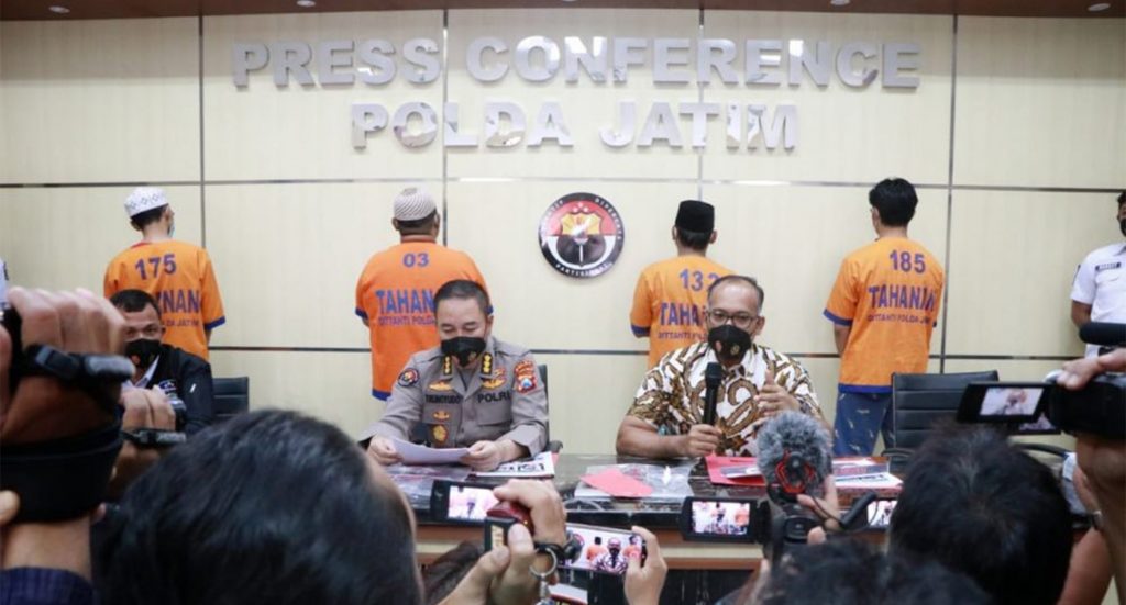 Polda Jatim Tangkap 4 Anggota FPI Pasuruan Yang Ancam Bunuh Mahfud MD