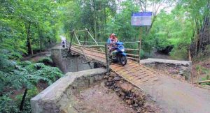 Jembatan Bambu Rp 200 Juta Di Ponorogo, Mendadak Viral