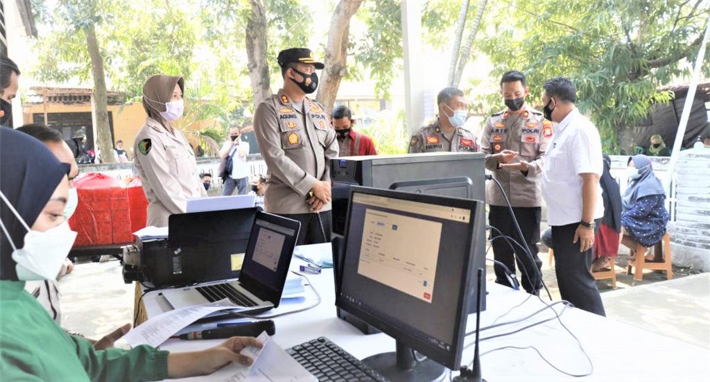 Dukung Program Pemerintah, Polres Jombang Genjot Vaksinasi Massal Covid-19