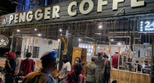 Terciduk, Langgar PPKM Darurat Tiga Pemilik  Kafe Di Jombang Ditangkap Polisi