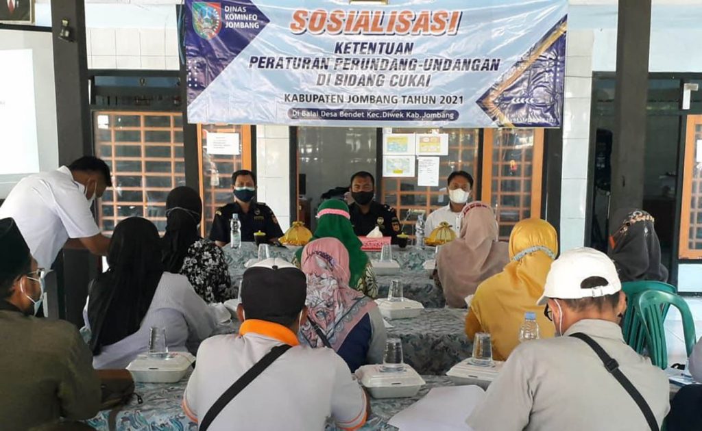 Sosialisasi Ketentuan Umum dibidang Cukai Balai Desa Bendet Diskominfo Kabupaten Jombang