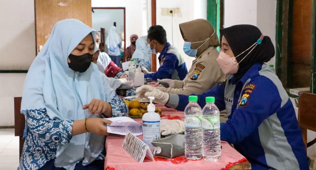 Ratusan Santri Ponpes Walisongo Jombang Jalani Vaksinasi COVID-19