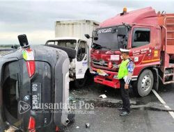 Kecelakaan Beruntun Di Tol Jombang-Mojokerto Libatkan 3 Kendaraan, 7 Korban Terluka
