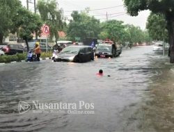 Surabaya Diguyur Hujan Lebat, Sejumlah Jalan Direndam Banjir