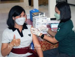 Perkuat Herd Immunity Polres Karangasem Gelar Vaksinasi Dosis III