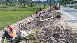 Proyek TPJ Dijalan Provinsi Jombang – Babat Abal-Abal, Kinerja PU Binamarga Jatim Disorot