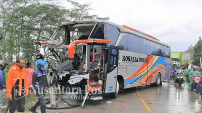 Adu Banteng Bus Rosalia Indah Vc Dump Truk di Brebes, 1 Korban Tewas