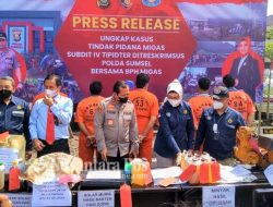 Polisi Gerebek Gudang BBM Oplosan di Muara Enim,  6 Pelaku Ditangkap