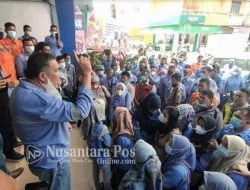 Terancam Tak Gajian, Ratusan Karyawan PT Titan Geruduk Bank Mandiri Muara Enim