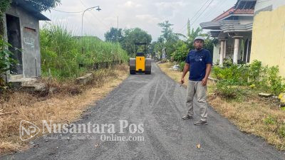 Dorong Pertumbuhan Ekonomi Warga, Pemdes Podoroto Jombang Bangun Jalan Lapen