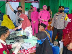 Sambut Hari Bhayangkara ke 76, Polres Jombang Gelar Bakti Sosial di Desa Pojoklitik