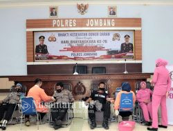 Kegiatan Donar Darah Polres Jombang, Tarjetkan Minimal Himpun 100 Kantoang Darah