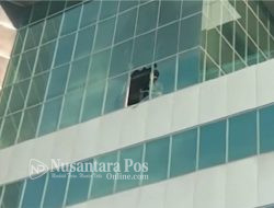 Lantai 5 Gedung PT Asabri di Kramat Jati Terbakar