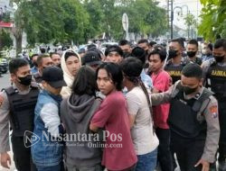 Demo Mahasiswa Lawan Kenaikan Harga BBM di Jombang Ricuh