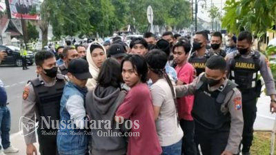Demo Mahasiswa Lawan Kenaikan Harga BBM di Jombang Ricuh