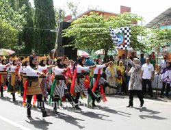 53 Regu Gerak Jalan Indah Tampil Mengemukau Semarakkan Hari Jadi Pemkab Jombang Ke-112