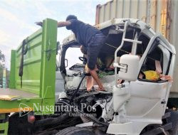 Empat Truk Terlibat Tabrakan Beruntun di Jombang, 1 Sopir Terluka Terjepit Kabin