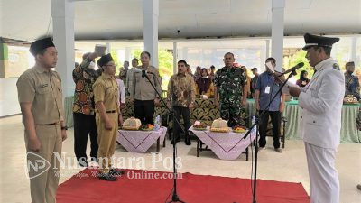 Lantik 2 Perangkat Desa, Ini Harapan Kades Keplaksari Jombang