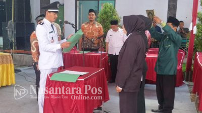 Kades Kesamben Jombang Pimpin Pelantikan 2 Orang Perangkat Desa
