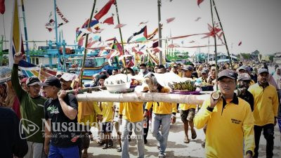 Sedekah Laut, Nelayan di Tuban Larung Kepala Sapi