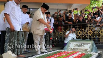 Prabowo Kunjungi Ponpes Tebuireng Jombang Dan Nyekar Makam Gus Dur