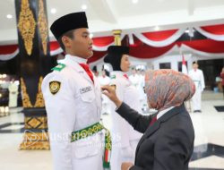 Bupati Mundjidah Kukuhkan Pasukan Paskibraka Jombang